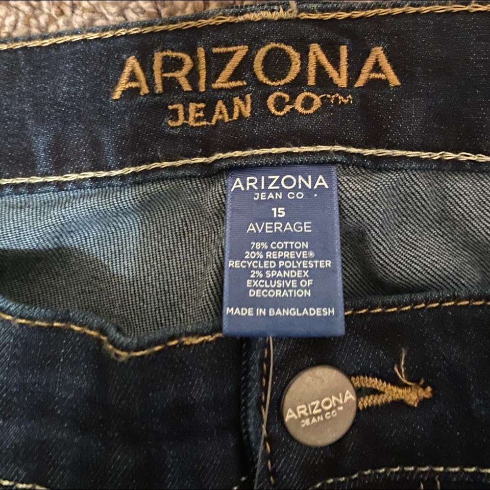 Arizona jeans size 15 average